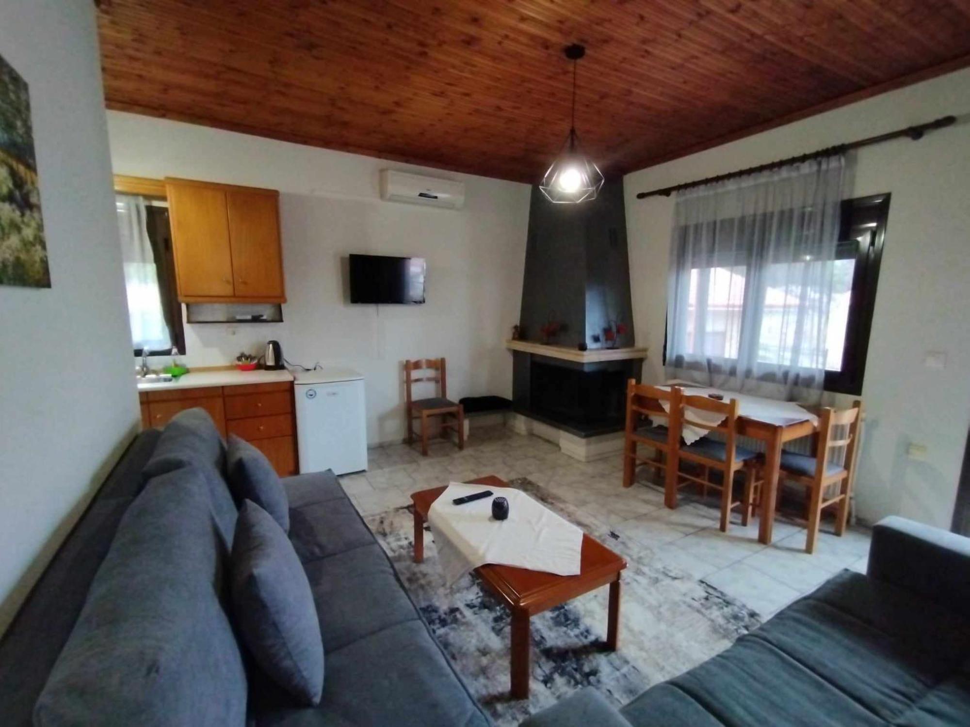 Guesthouse Mythos Órma Екстериор снимка
