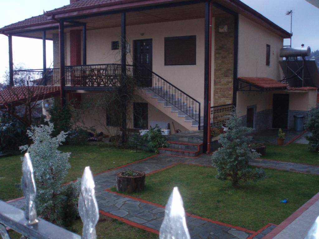 Guesthouse Mythos Órma Екстериор снимка